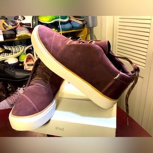 TOMS Shoes Riley Womens Sneakers Forest red lace up Size 9.5 Suede 10015748.